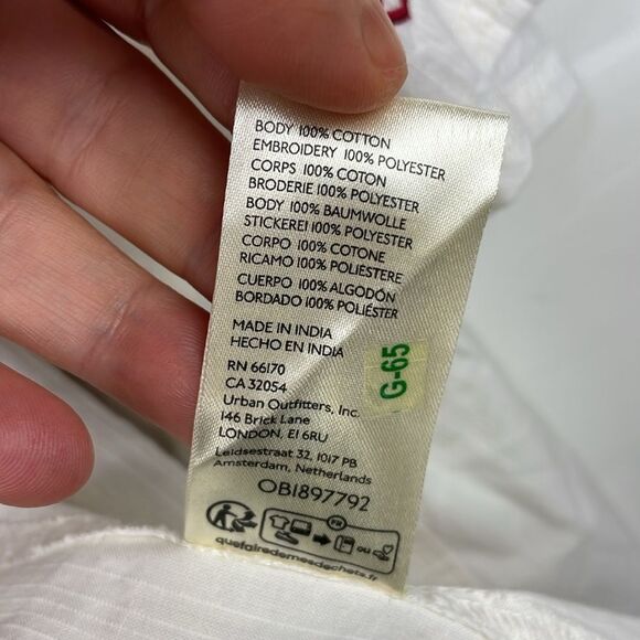 We the Free  Spring Refresh Top In White Embroidered size Large - Picture 8 of 16